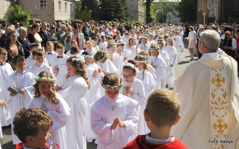 Przystąpili do I Komunii Świętej (zdjęcia)