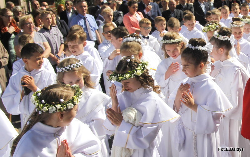 Przystąpili do I Komunii Świętej (zdjęcia)