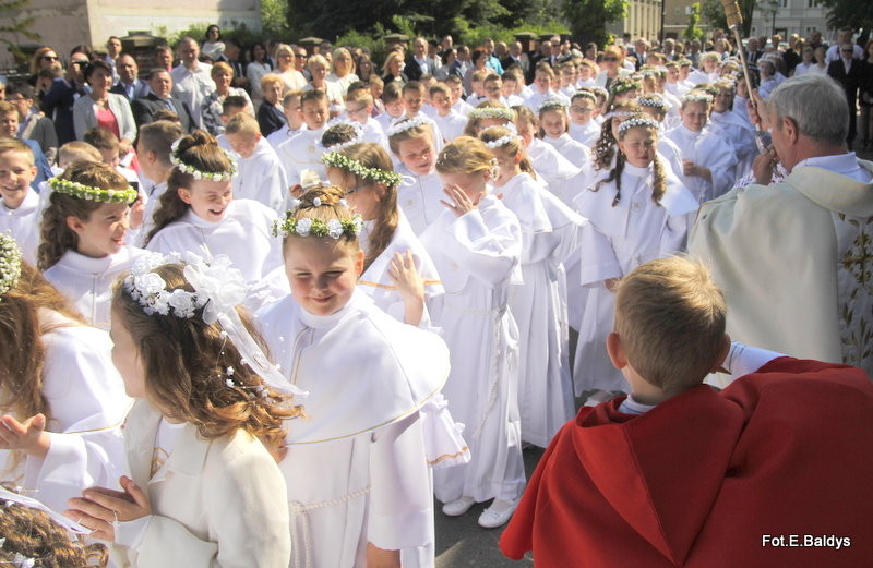 Przystąpili do I Komunii Świętej (zdjęcia)