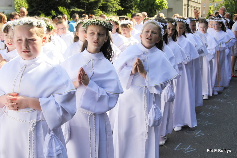 Przystąpili do I Komunii Świętej (zdjęcia)