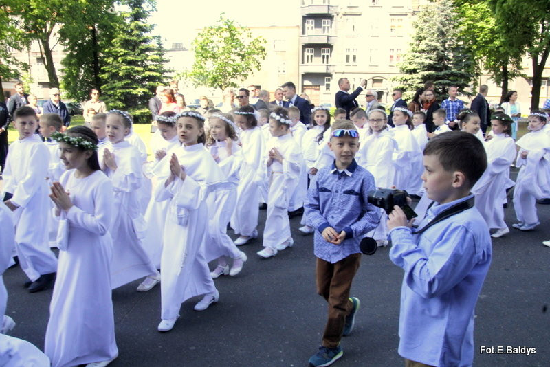 Przystąpili do I Komunii Świętej (zdjęcia)