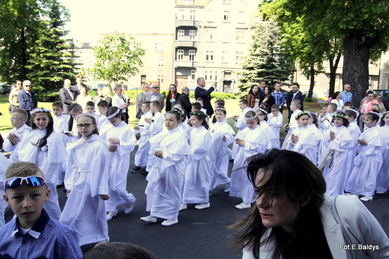 Przystąpili do I Komunii Świętej (zdjęcia)