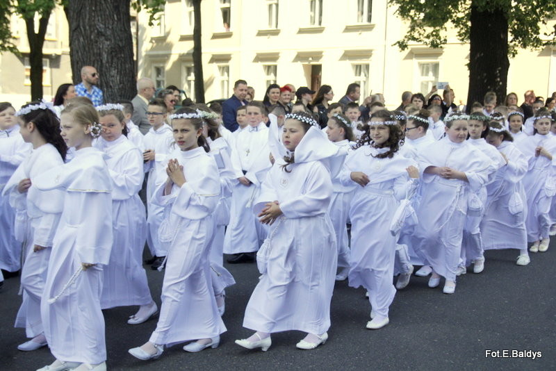 Przystąpili do I Komunii Świętej (zdjęcia)