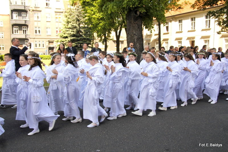 Przystąpili do I Komunii Świętej (zdjęcia)