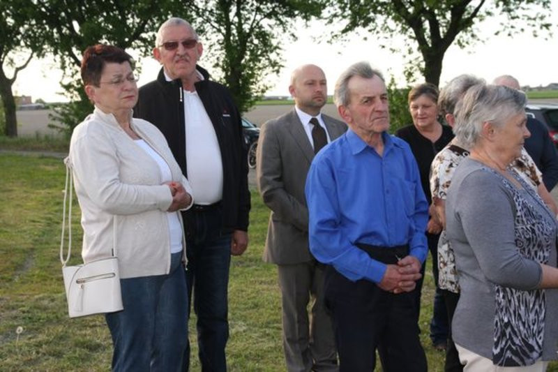 Mieszkańcy odnowili krzyż (zdjęcia)