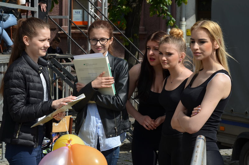 Zawodowcy opanowali Rynek (zdjęcia)