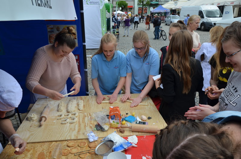 Zawodowcy opanowali Rynek (zdjęcia)