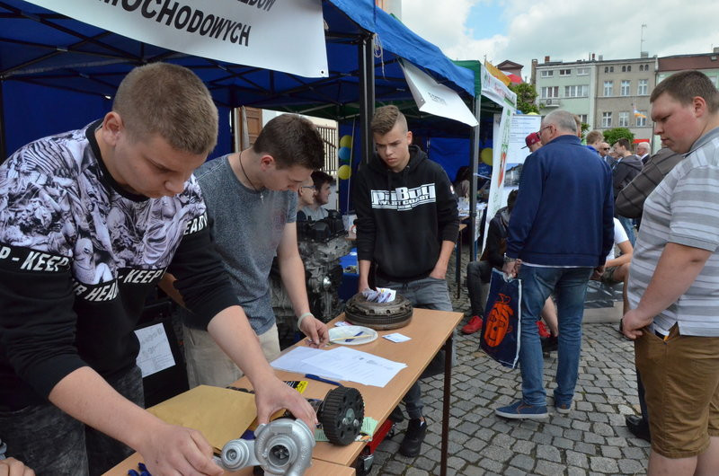 Zawodowcy opanowali Rynek (zdjęcia)