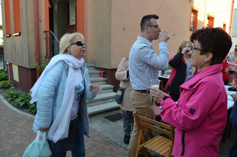 Szampan za obywatelski sukces (zdjęcia)