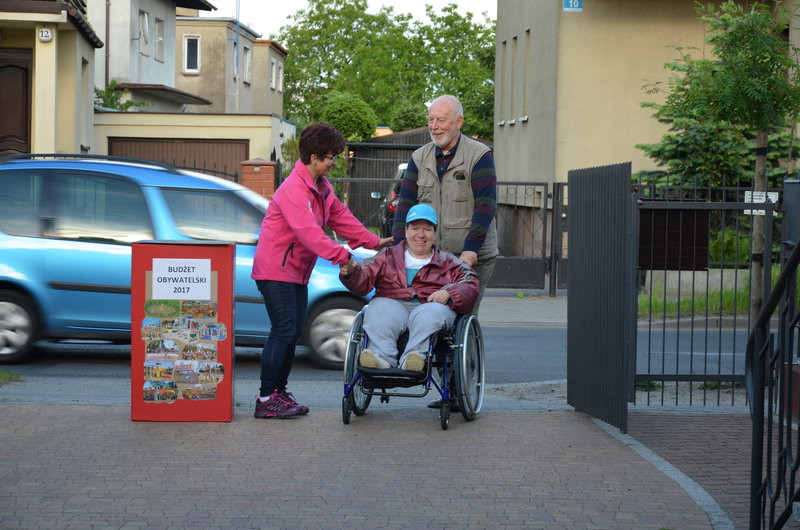 Szampan za obywatelski sukces (zdjęcia)