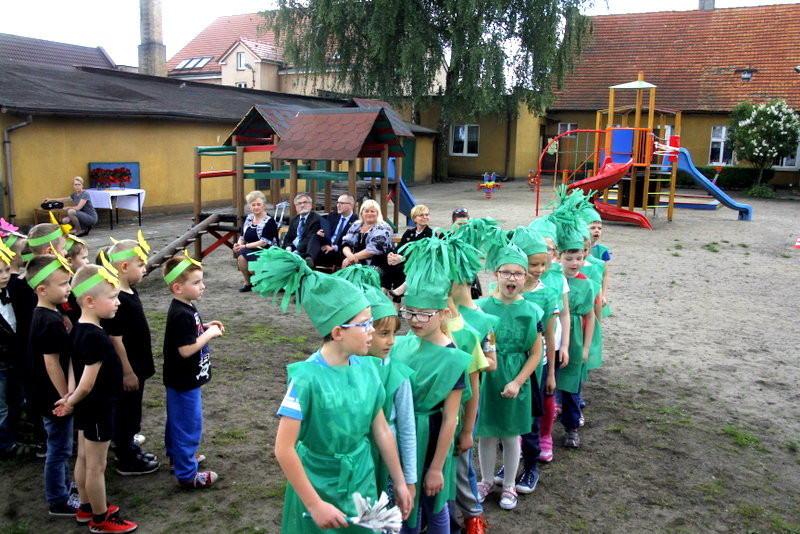 Przedszkole nr 12 ma nowy plac zabaw (zdjęcia)