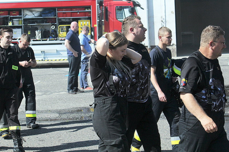 Niecodzienne ćwiczenia strażackie (zdjęcia)