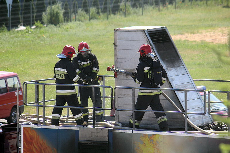 Niecodzienne ćwiczenia strażackie (zdjęcia)