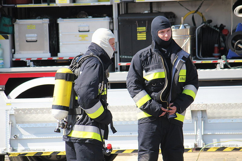 Niecodzienne ćwiczenia strażackie (zdjęcia)