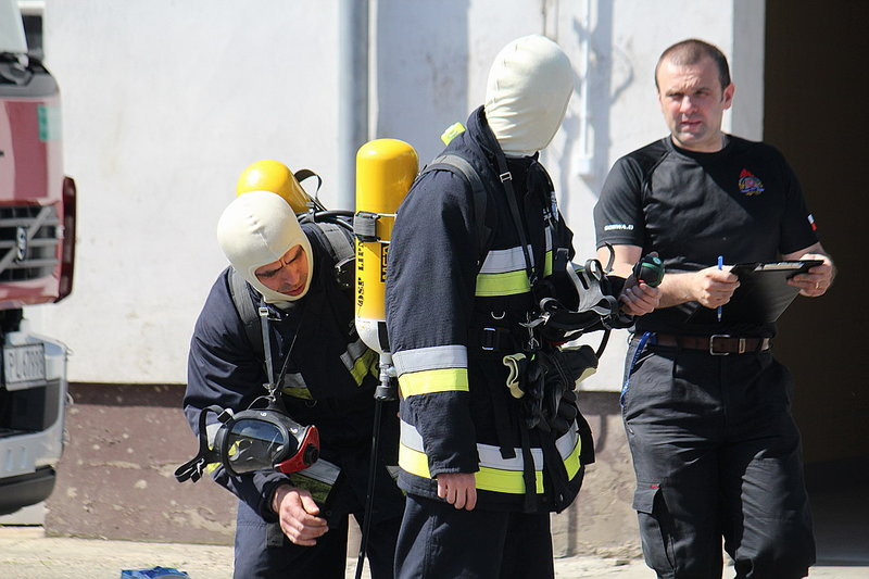 Niecodzienne ćwiczenia strażackie (zdjęcia)