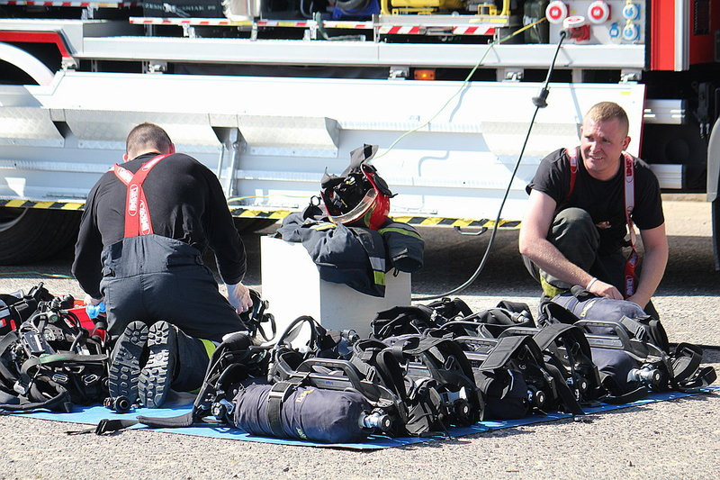 Niecodzienne ćwiczenia strażackie (zdjęcia)