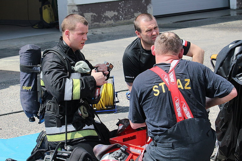 Niecodzienne ćwiczenia strażackie (zdjęcia)