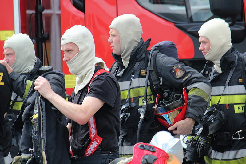 Niecodzienne ćwiczenia strażackie (zdjęcia)