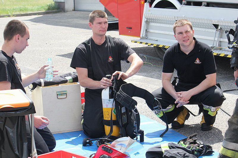 Niecodzienne ćwiczenia strażackie (zdjęcia)