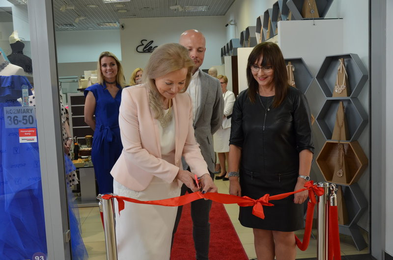 Laura Łącz pomogła przeciąć wstęgę (zdjęcia)