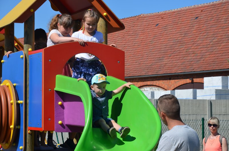 Plac zabaw na Dzień Dziecka