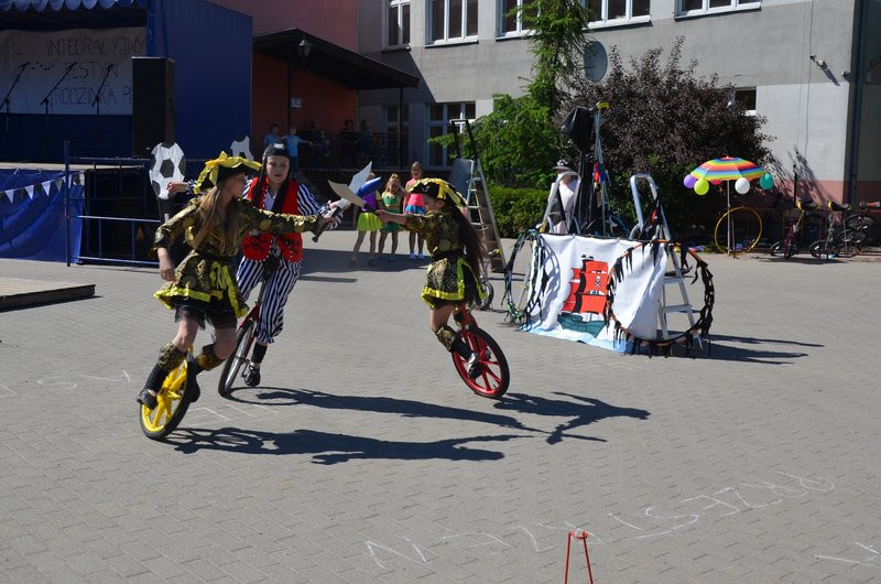 Plac zabaw na Dzień Dziecka