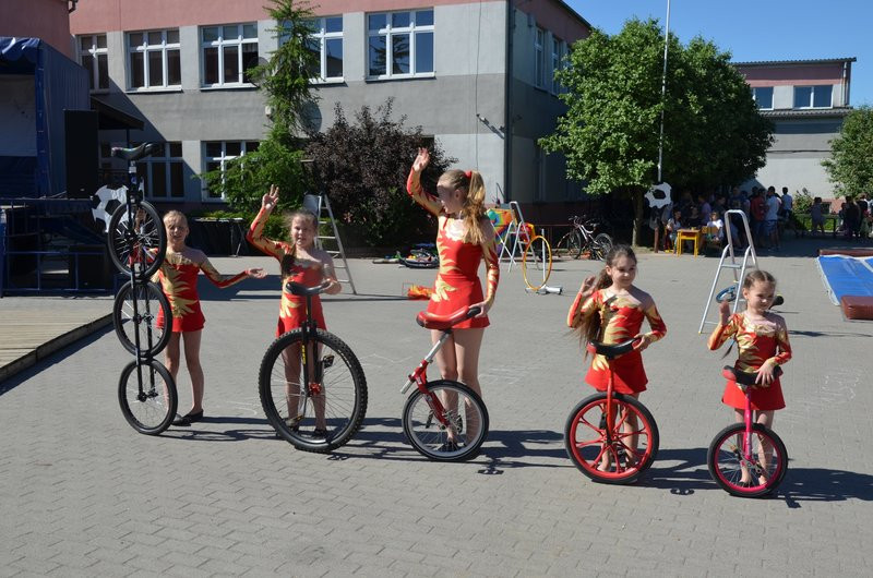 Plac zabaw na Dzień Dziecka