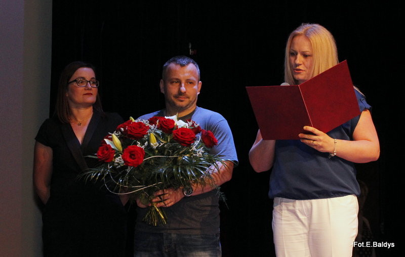 Przedszkolaki z PM 5 wystąpiły dla rodziców w MOK-u (zdjęcia)