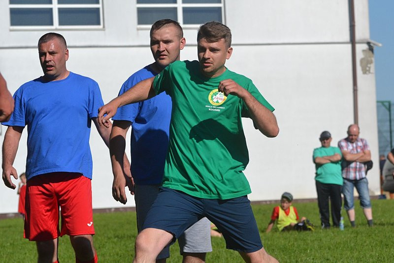 Turniej sportowy w Drobninie (zdjęcia)