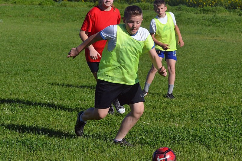 Turniej sportowy w Drobninie (zdjęcia)