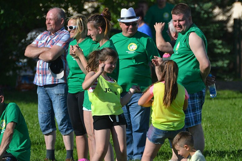 Turniej sportowy w Drobninie (zdjęcia)
