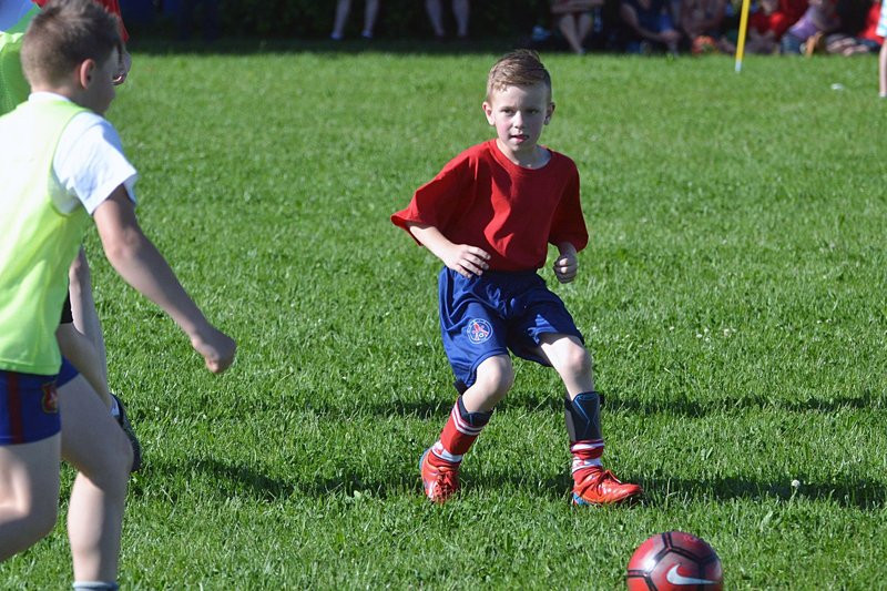 Turniej sportowy w Drobninie (zdjęcia)