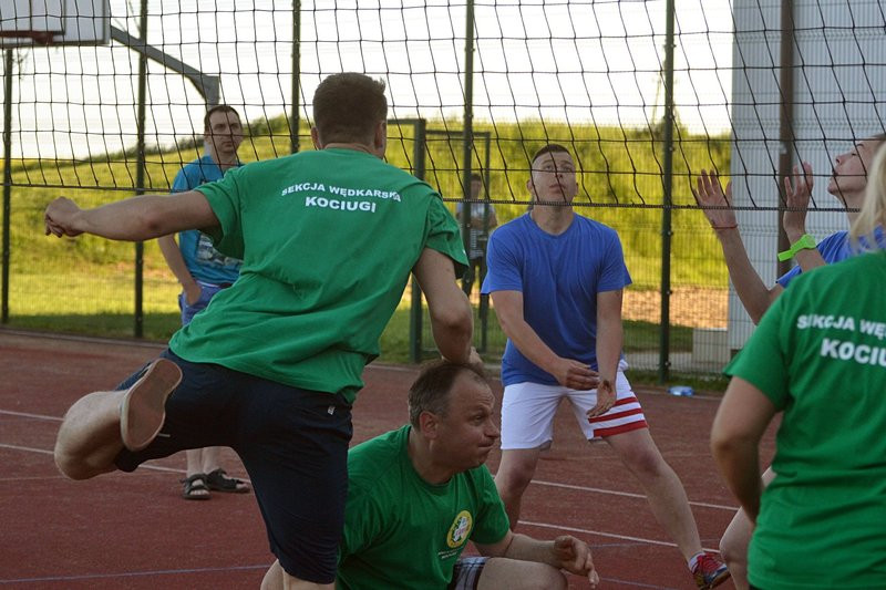 Turniej sportowy w Drobninie (zdjęcia)