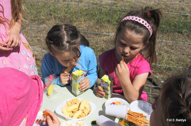 Dzień Dziecka z Mażoretkami (zdjęcia)
