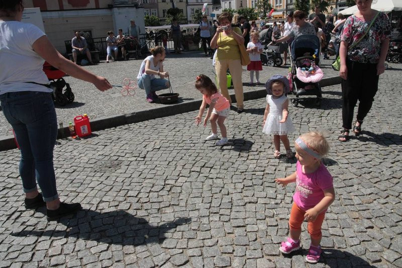 Rynek w bańkach mydlanych (zdjęcia)