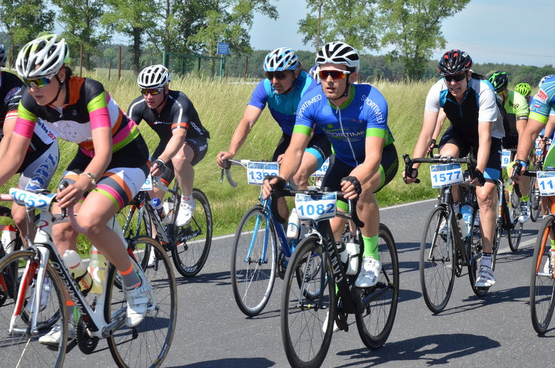 Kolarze na szosach pojezierza (zdjęcia)