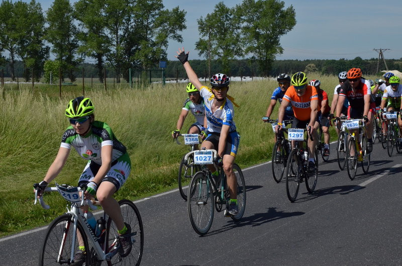 Kolarze na szosach pojezierza (zdjęcia)