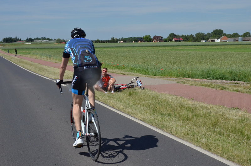 Kolarze na szosach pojezierza (zdjęcia)