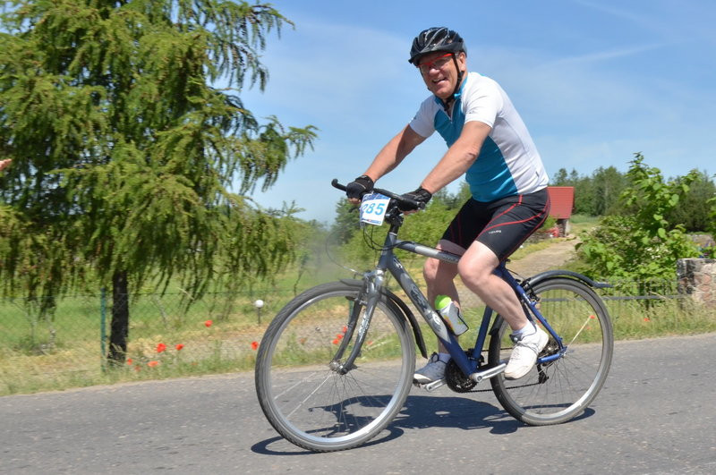 Kolarze na szosach pojezierza (zdjęcia)