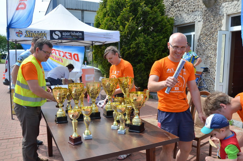 Kolarze na szosach pojezierza (zdjęcia)