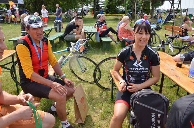 Kolarze na szosach pojezierza (zdjęcia)