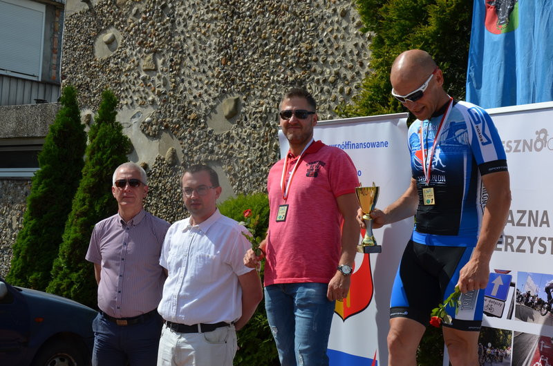 Kolarze na szosach pojezierza (zdjęcia)