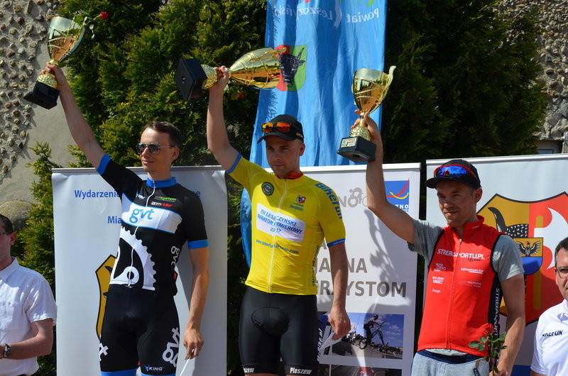 Kolarze na szosach pojezierza (zdjęcia)