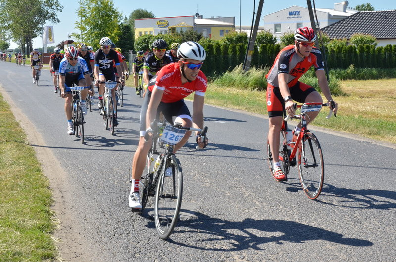 Kolarze na szosach pojezierza (zdjęcia)