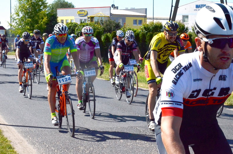 Kolarze na szosach pojezierza (zdjęcia)