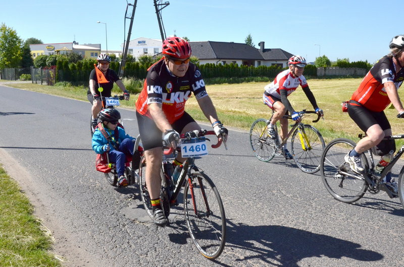 Kolarze na szosach pojezierza (zdjęcia)