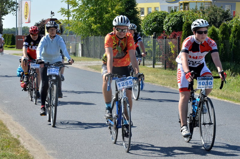 Kolarze na szosach pojezierza (zdjęcia)