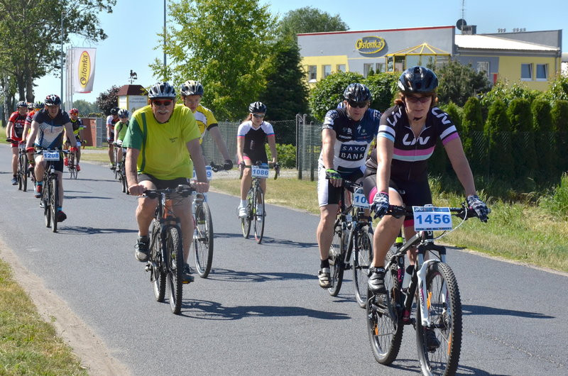 Kolarze na szosach pojezierza (zdjęcia)
