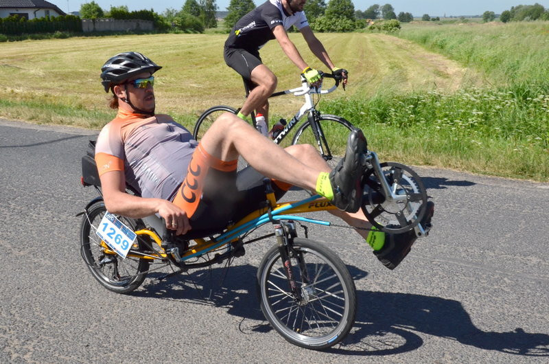 Kolarze na szosach pojezierza (zdjęcia)