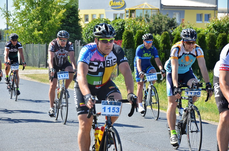 Kolarze na szosach pojezierza (zdjęcia)